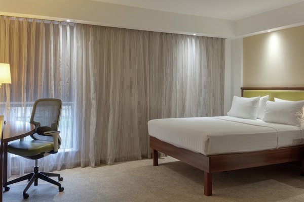 Hampton by Hilton Corby