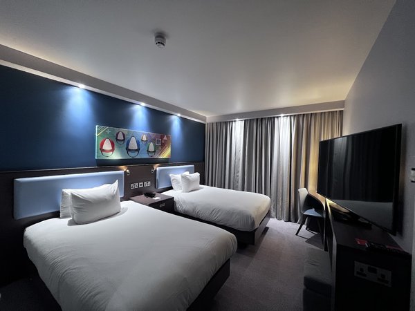 Hampton By Hilton Hamilton Park