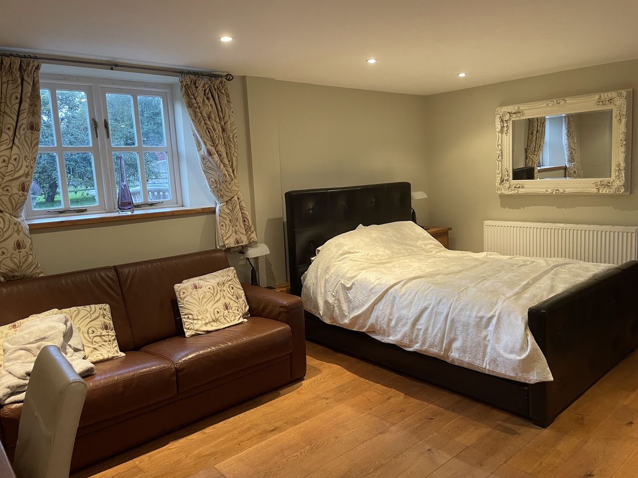 Hanger Down House Bed and Breakfast