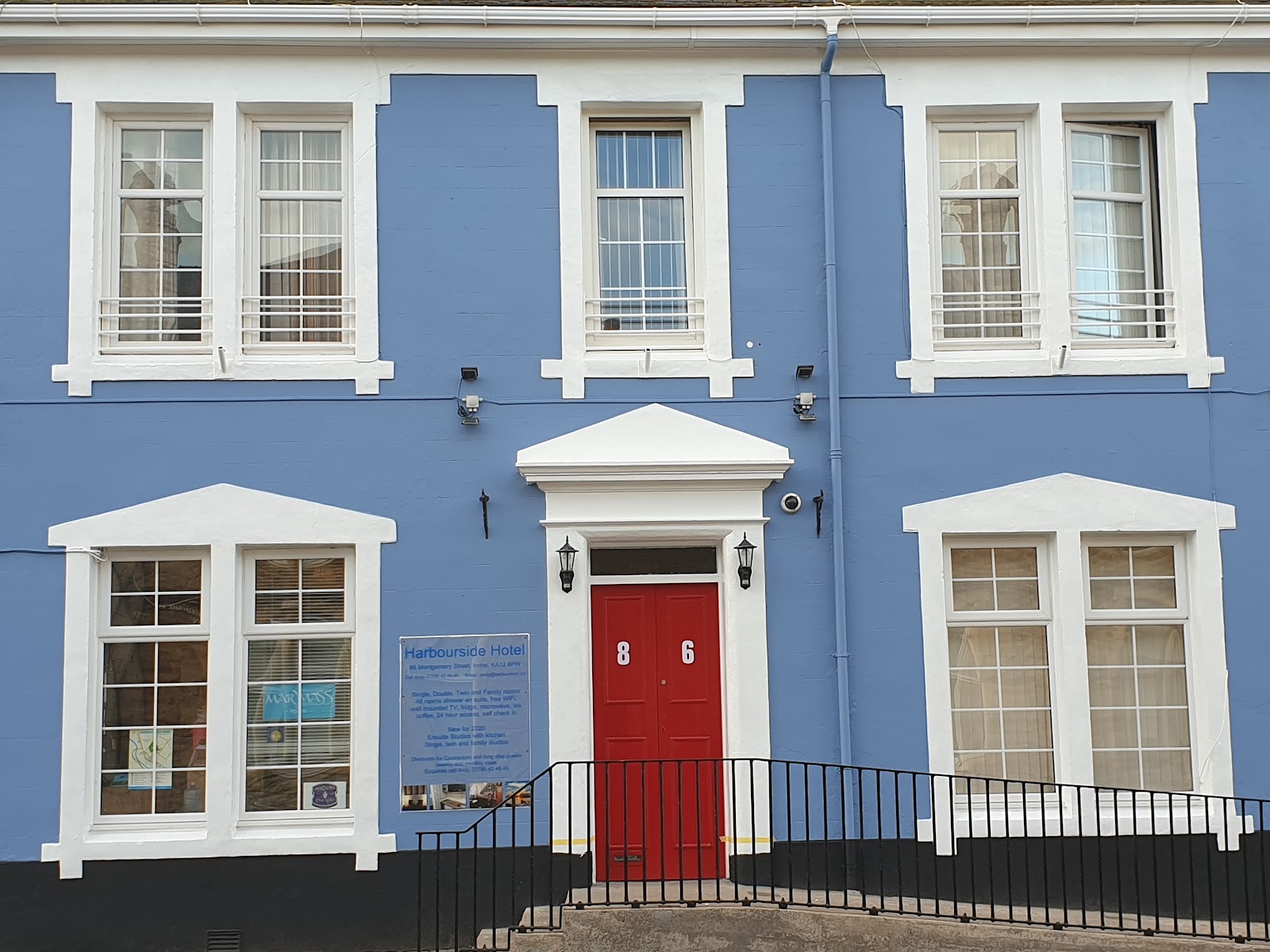 Harbourside Hotel