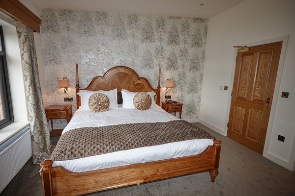 Heather Glen Country House