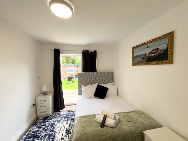 Heathrow Lodge