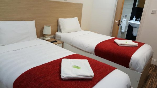 Heathrow Traveller B&B