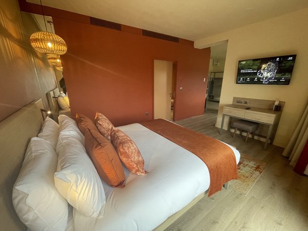 Hex Hotel at Yorkshire Wildlife Park
