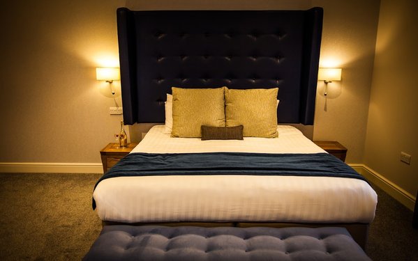 Heywood House Hotel