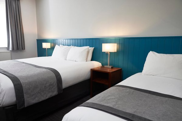 Highwayman Hotel by Greene King Inns