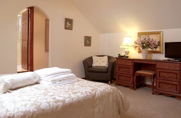 Hillhaven Bed & Breakfast
