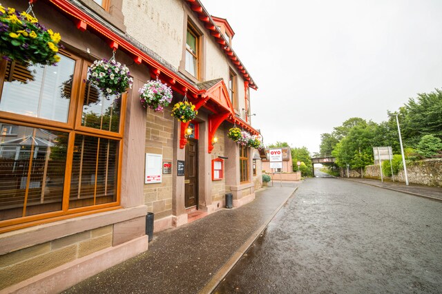 Hillside Hotel & Restaurant