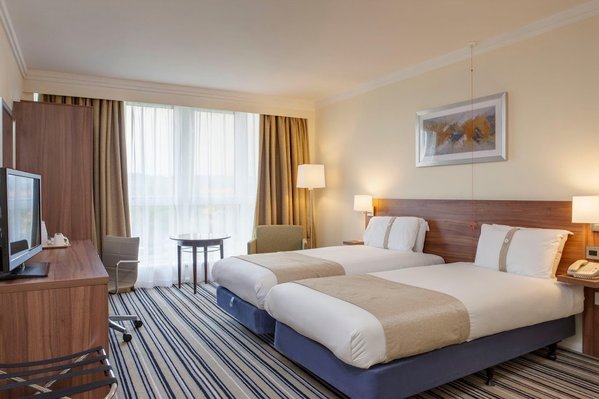 Holiday Inn Ashford Central