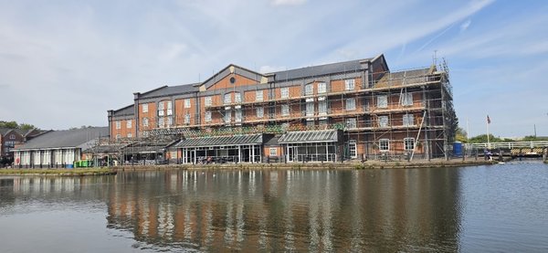 Holiday Inn Ellesmere Port Cheshire Oaks