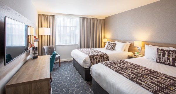 Holiday Inn Ellesmere Port Cheshire Oaks