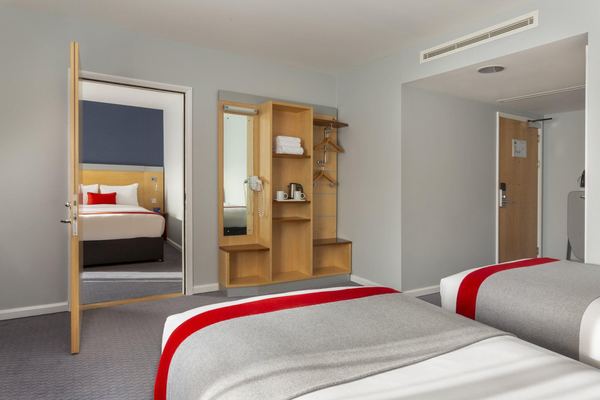 Holiday Inn Express Birmingham Redditch