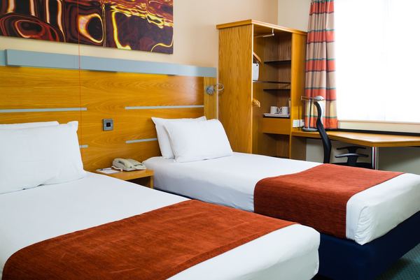 Holiday Inn Express Cardiff Bay