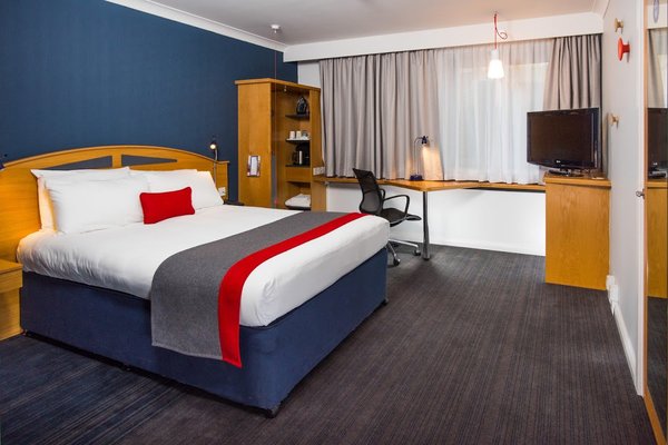 Holiday Inn Express East Midlands Airport