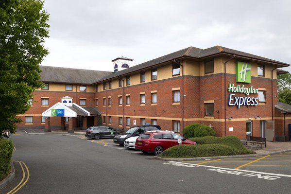 Holiday Inn Express Exeter East