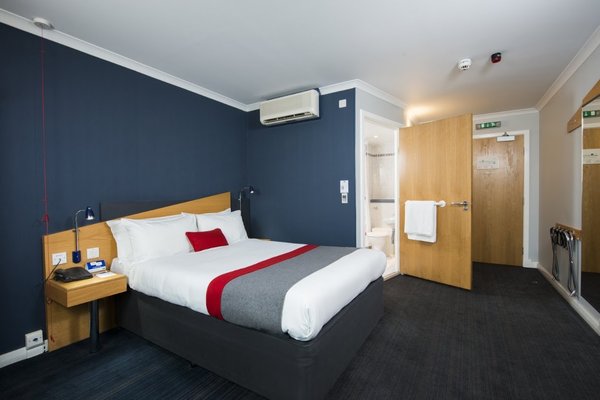 Holiday Inn Express Exeter East
