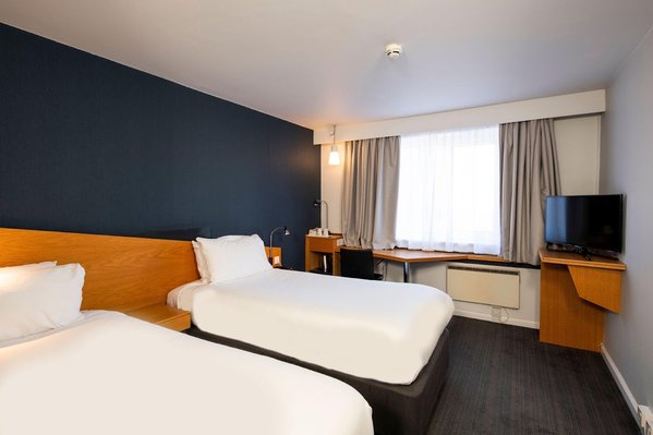 Holiday Inn Express Gloucester South M5 Jct 12