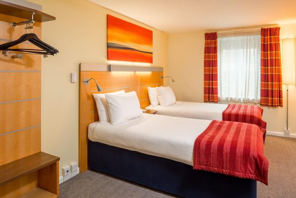 Holiday Inn Express London Swiss Cottage