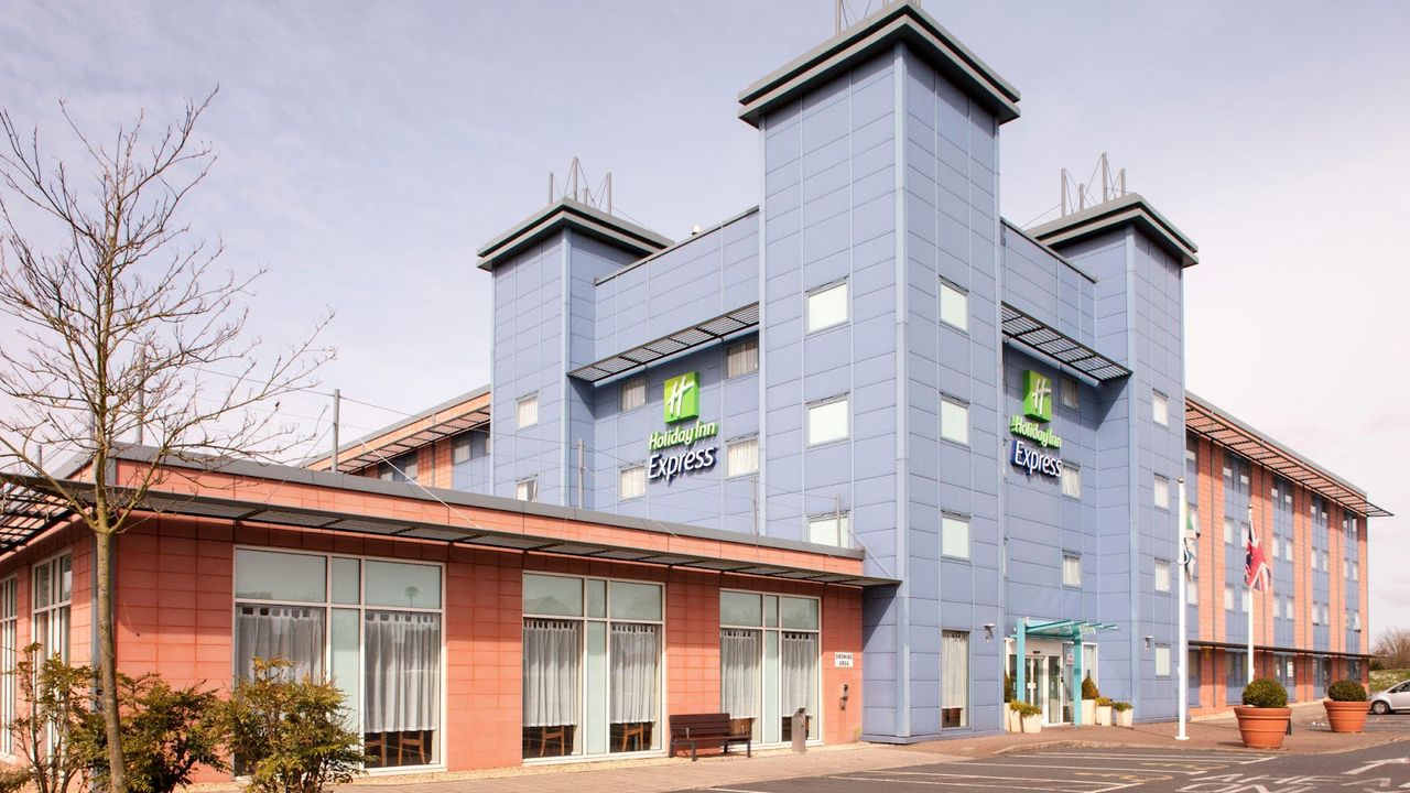 Holiday Inn Express Oxford Kassam Stadium