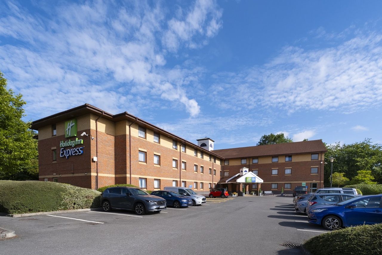Holiday Inn Express Taunton East