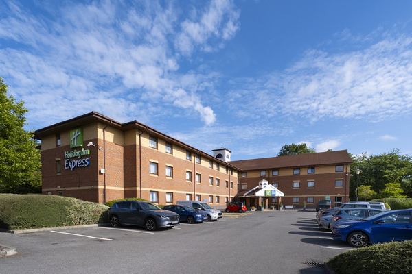 Holiday Inn Express Taunton East