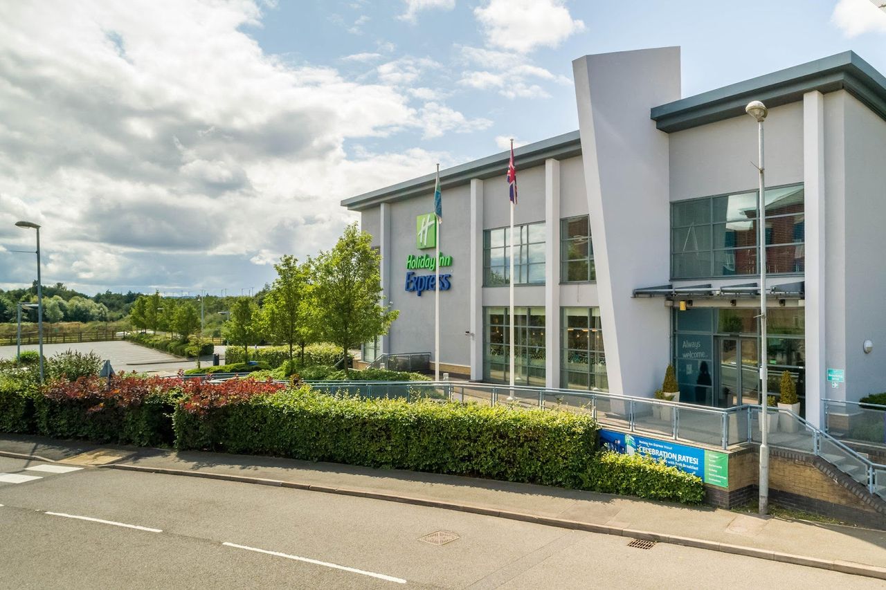 Holiday Inn Express Walsall M6 J10