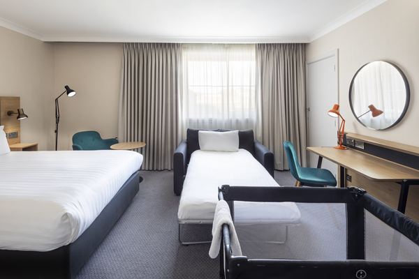 Holiday Inn High Wycombe M40 Jct 4