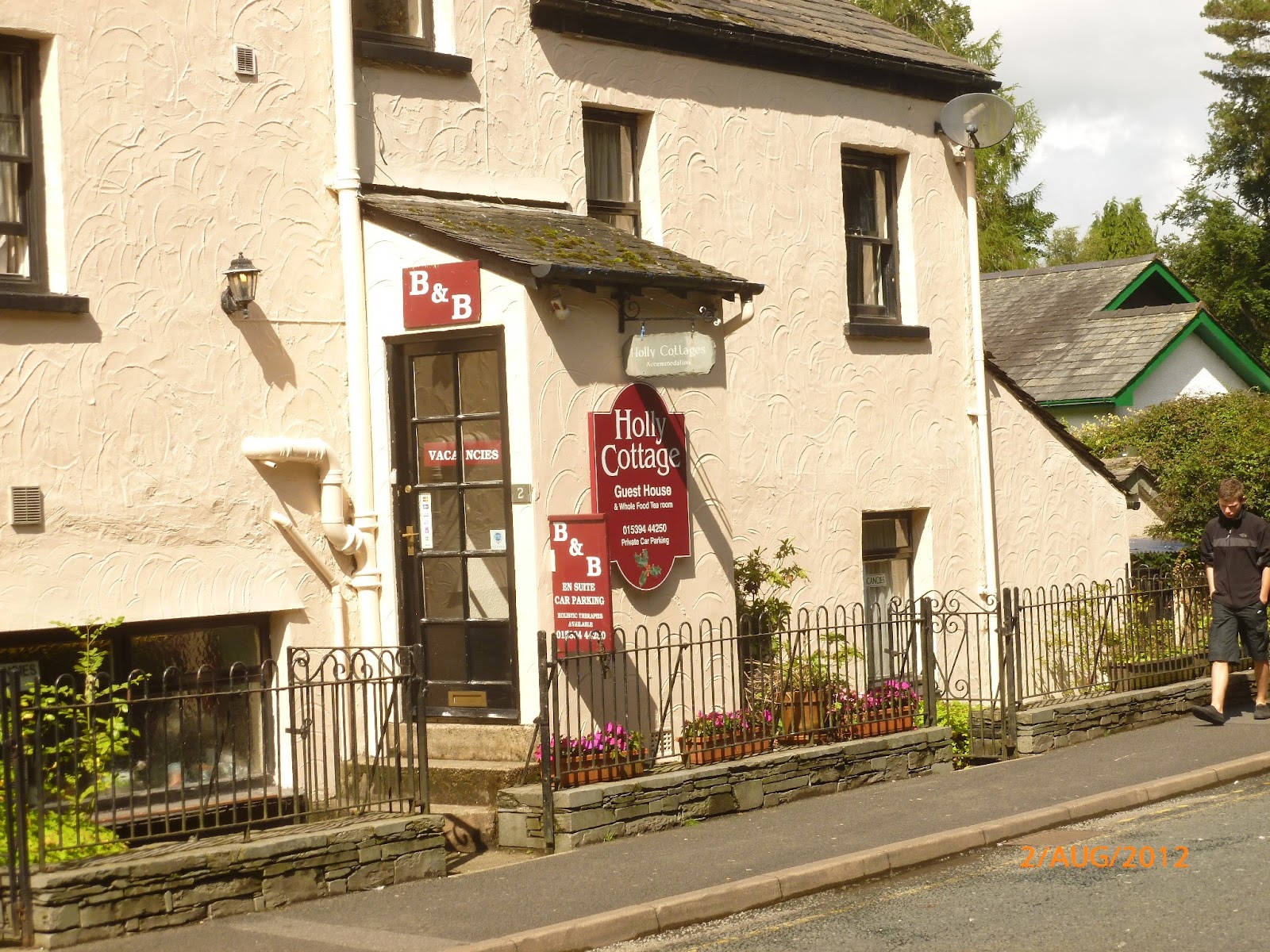 Holly Cottages