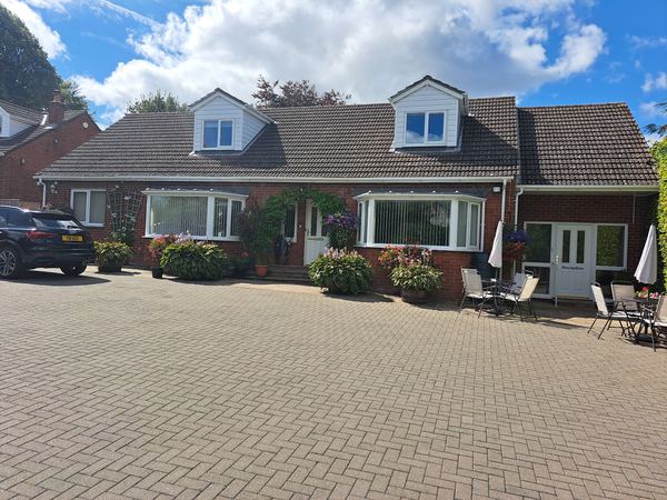 Holly Lodge