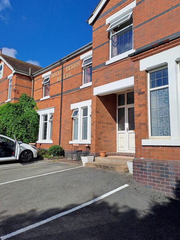 Holly Trees Hotel