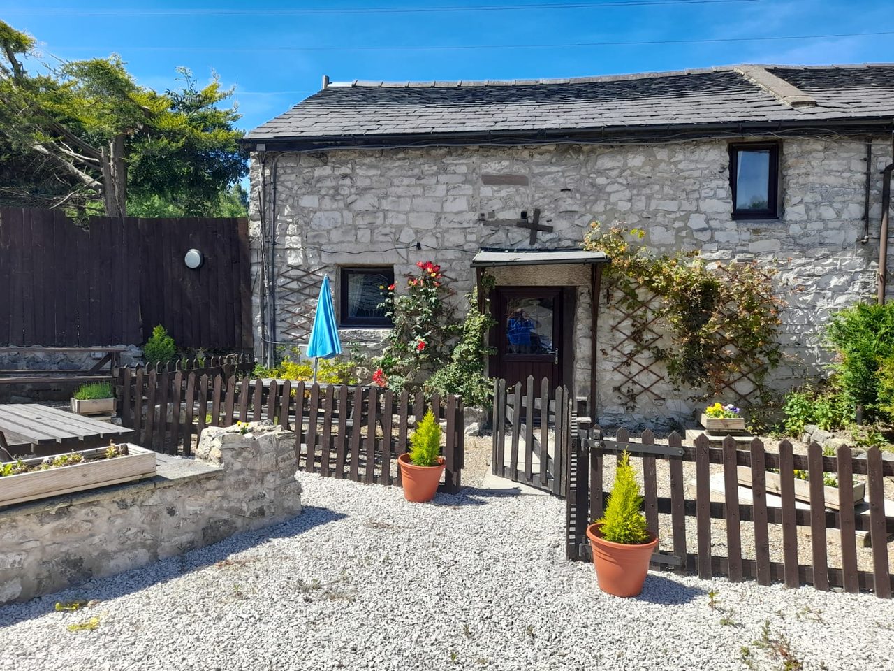 Hollybush Inn