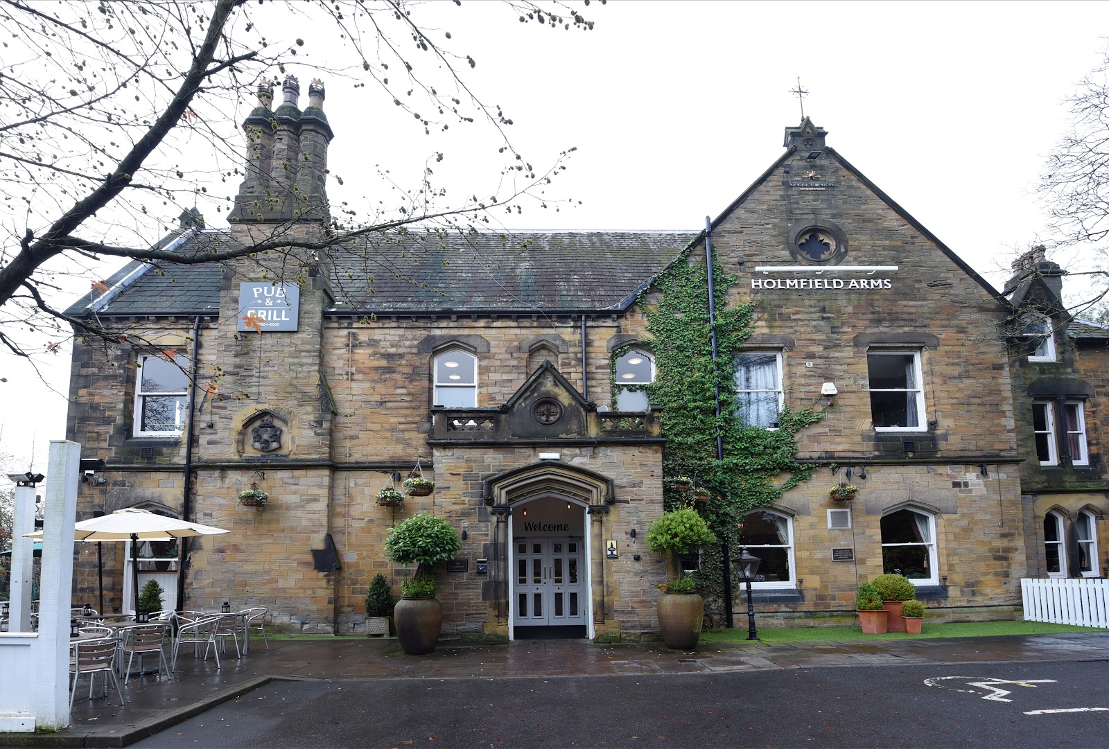 Holmfield Arms by Greene King Inns
