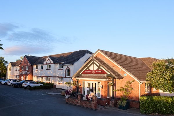 Holt Lodge Hotel