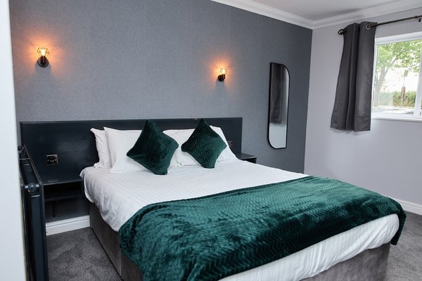 Holt Lodge Hotel