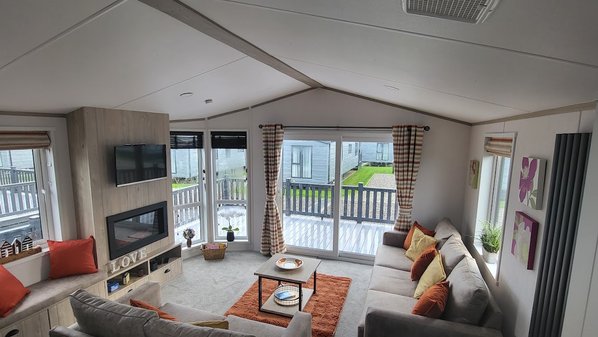 Honeycomb Lodge