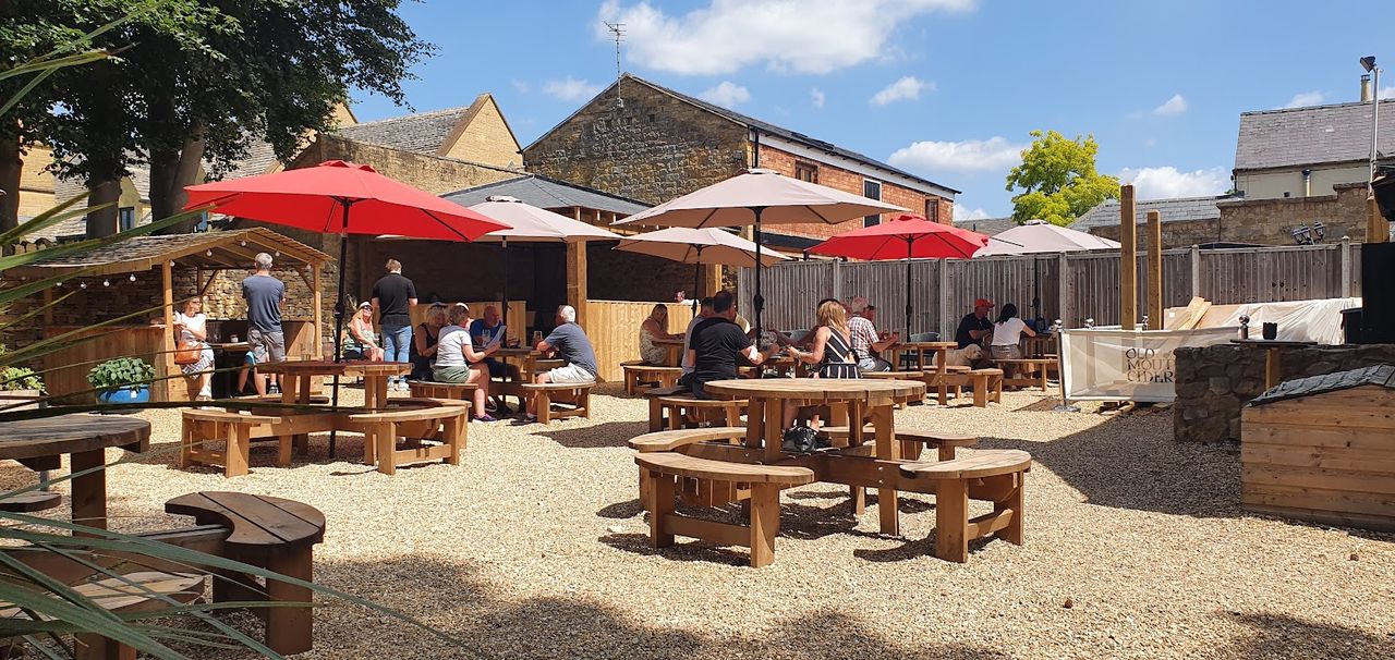 Horse & Hound Inn