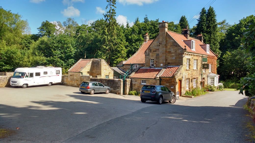 Horseshoe Hotel