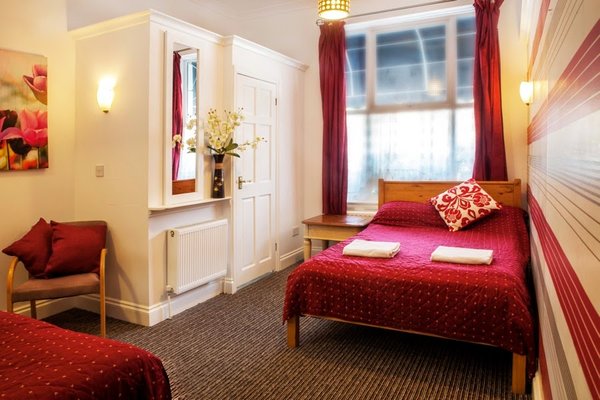 Hotel 261