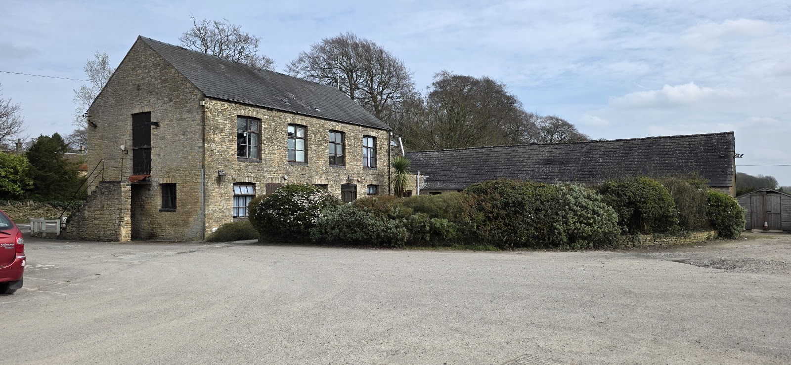Hunters Hall Inn by Greene King Inns