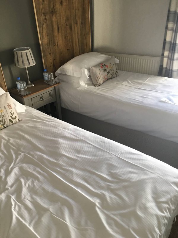 Hunters Lodge Inn