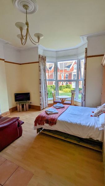 Hurst Dene Aparthotel