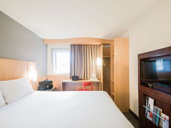 Ibis London Heathrow Airport