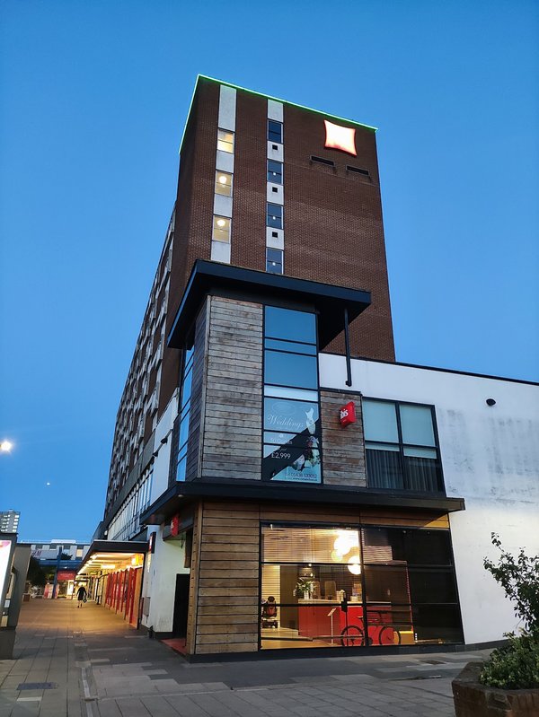 ibis Stevenage Centre