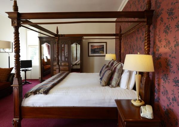Inch Hotel