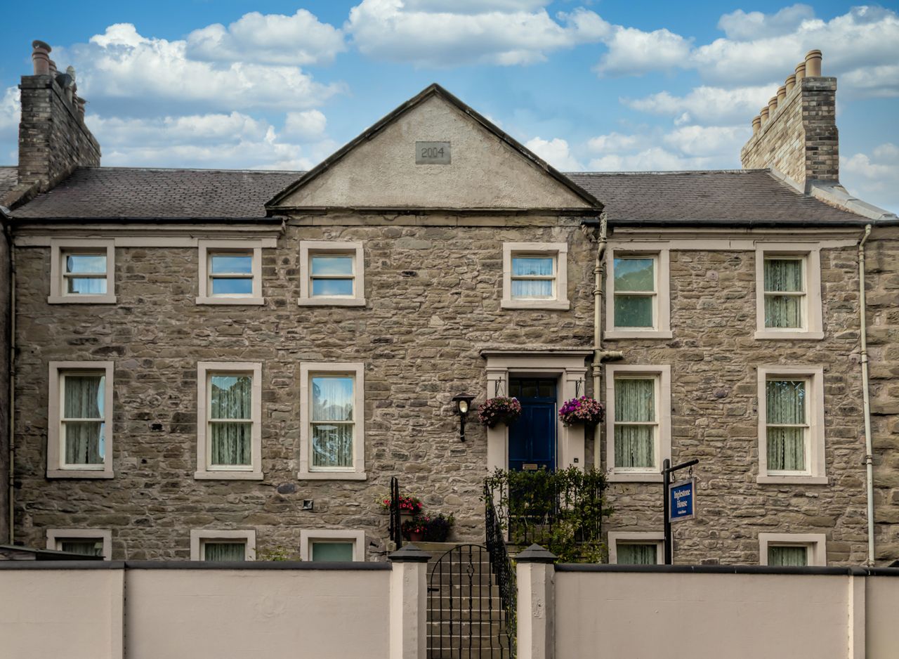 Inglestone House