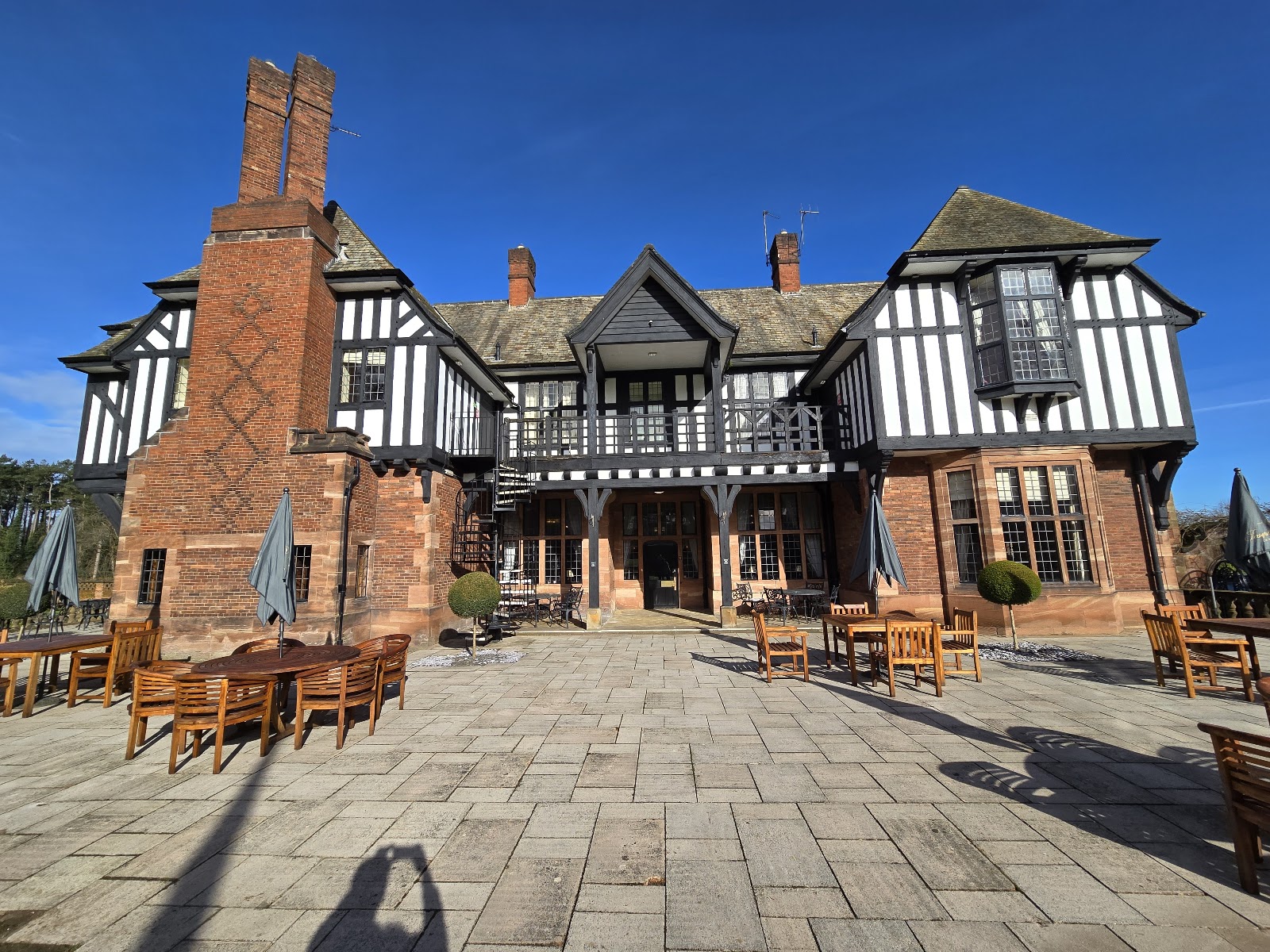 Inglewood Manor