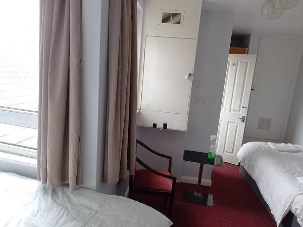 John Waynes Lodge by sea