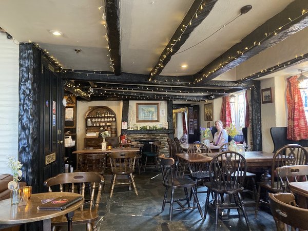 Jolly Sailor Inn