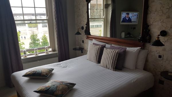 Jolyons Boutique Hotel