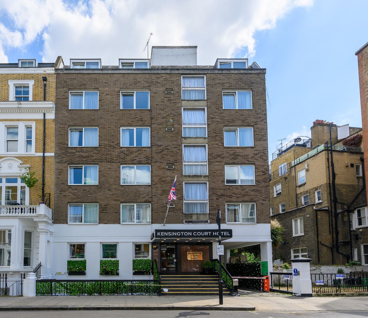 Kensington Court Hotel